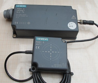Siemens 13,56MHz RFID Lesegerät 6GT2398-1FAF00 mit Antenne 6GT2398-1CB00 