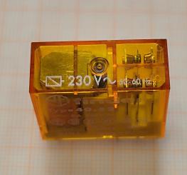 Finder Typ 40.52 230V Spule 2 x Um 