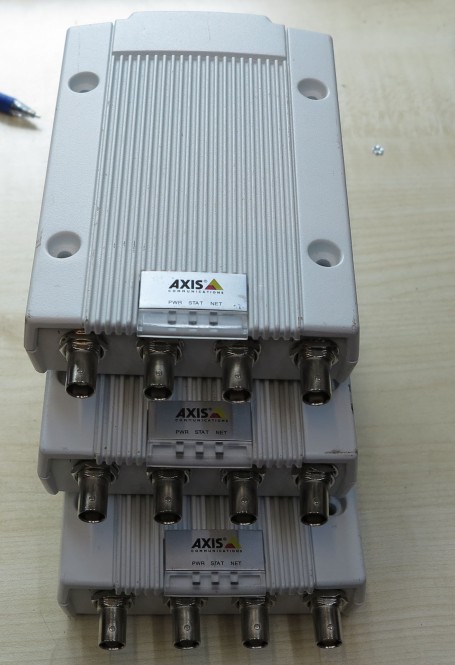 AXIS M7014 Video Server 